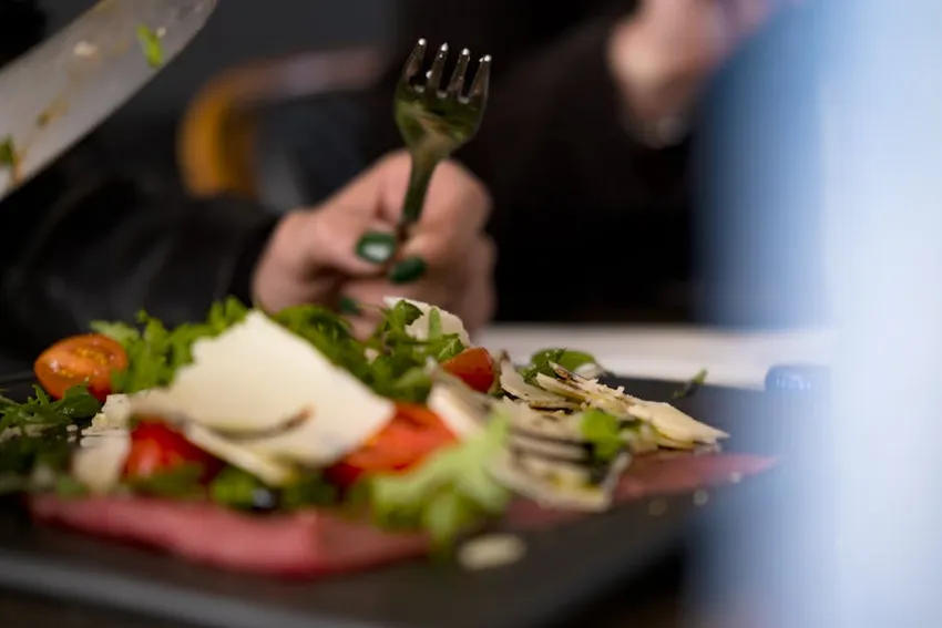 How Osteria del Borgo Cut Platform Commissions by €86,000 Using an AI Marketing Agent